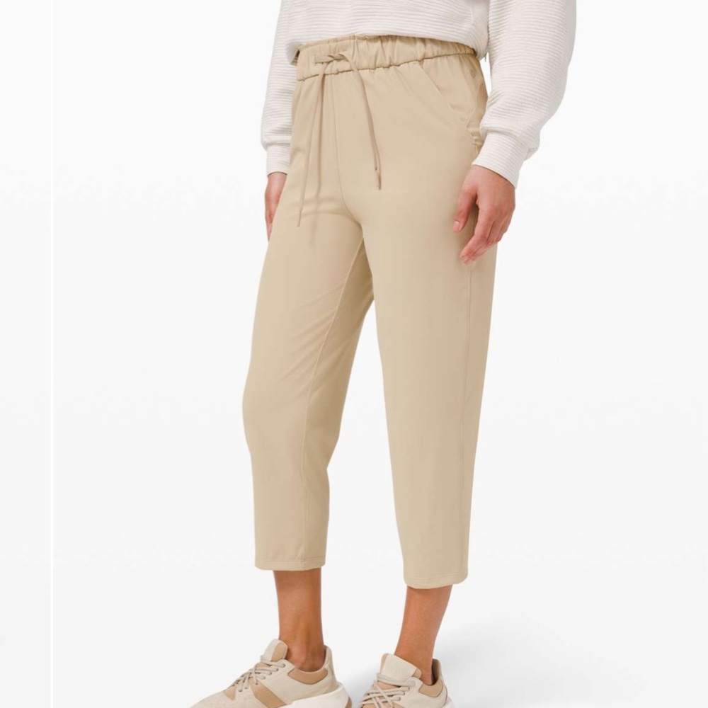 lululemon Stretch High-Rise Crop 23”